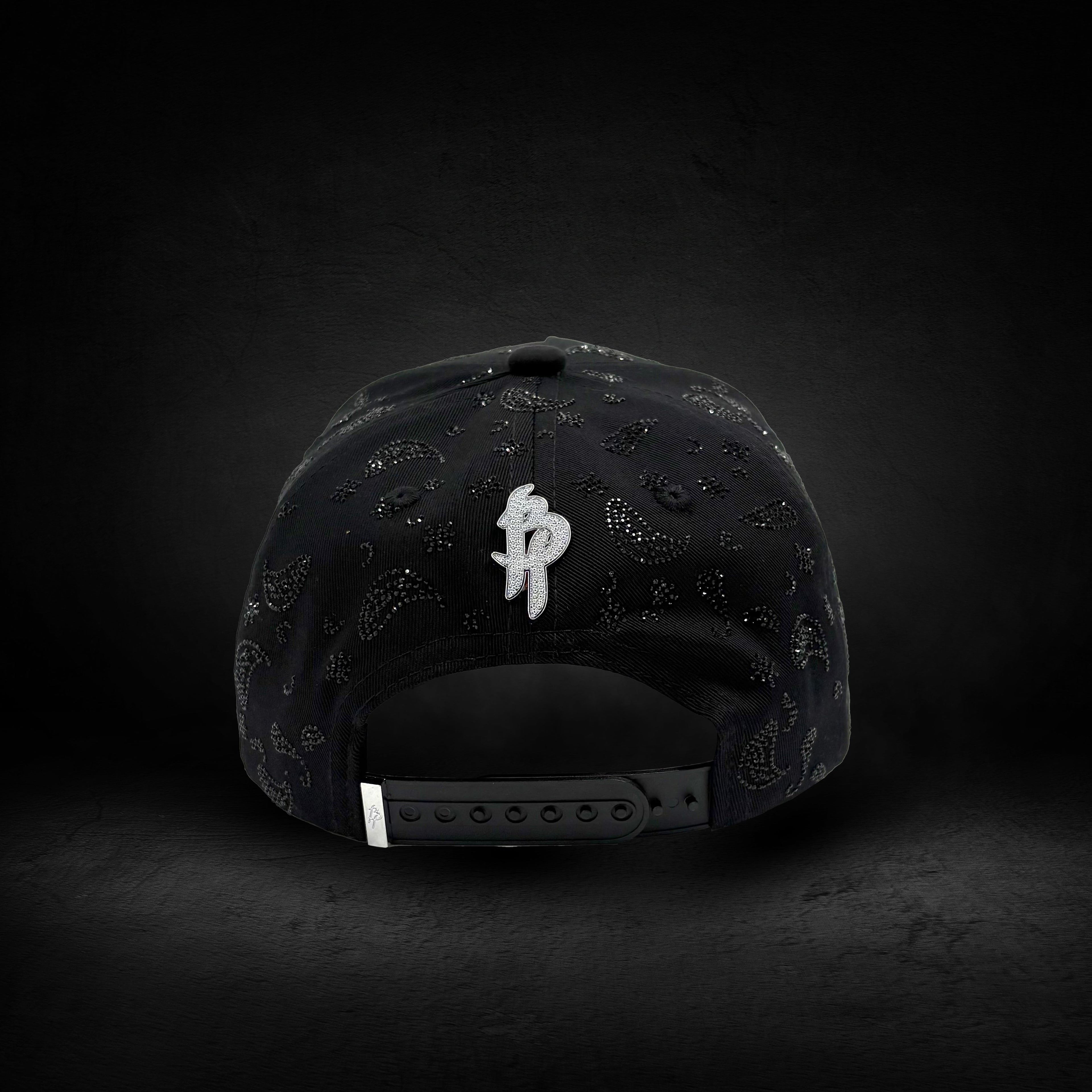 AM X BLACKED OUT